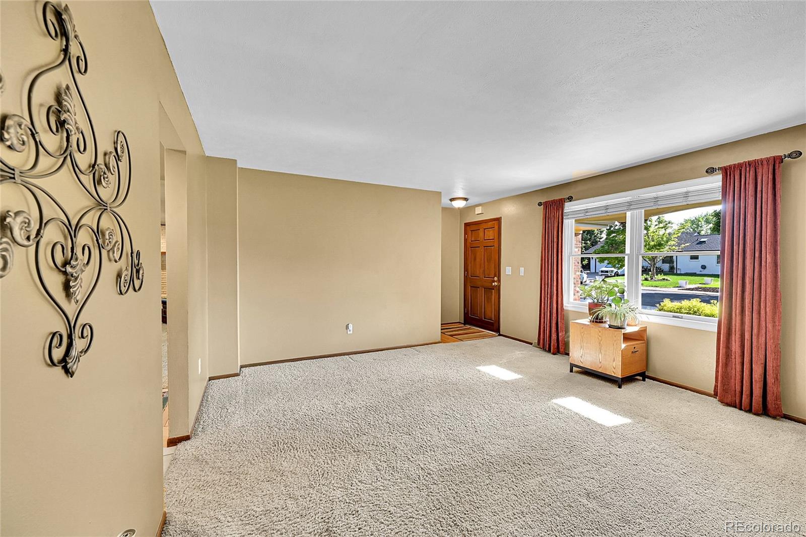 MLS Image #4 for 12348  elizabeth court,thornton, Colorado