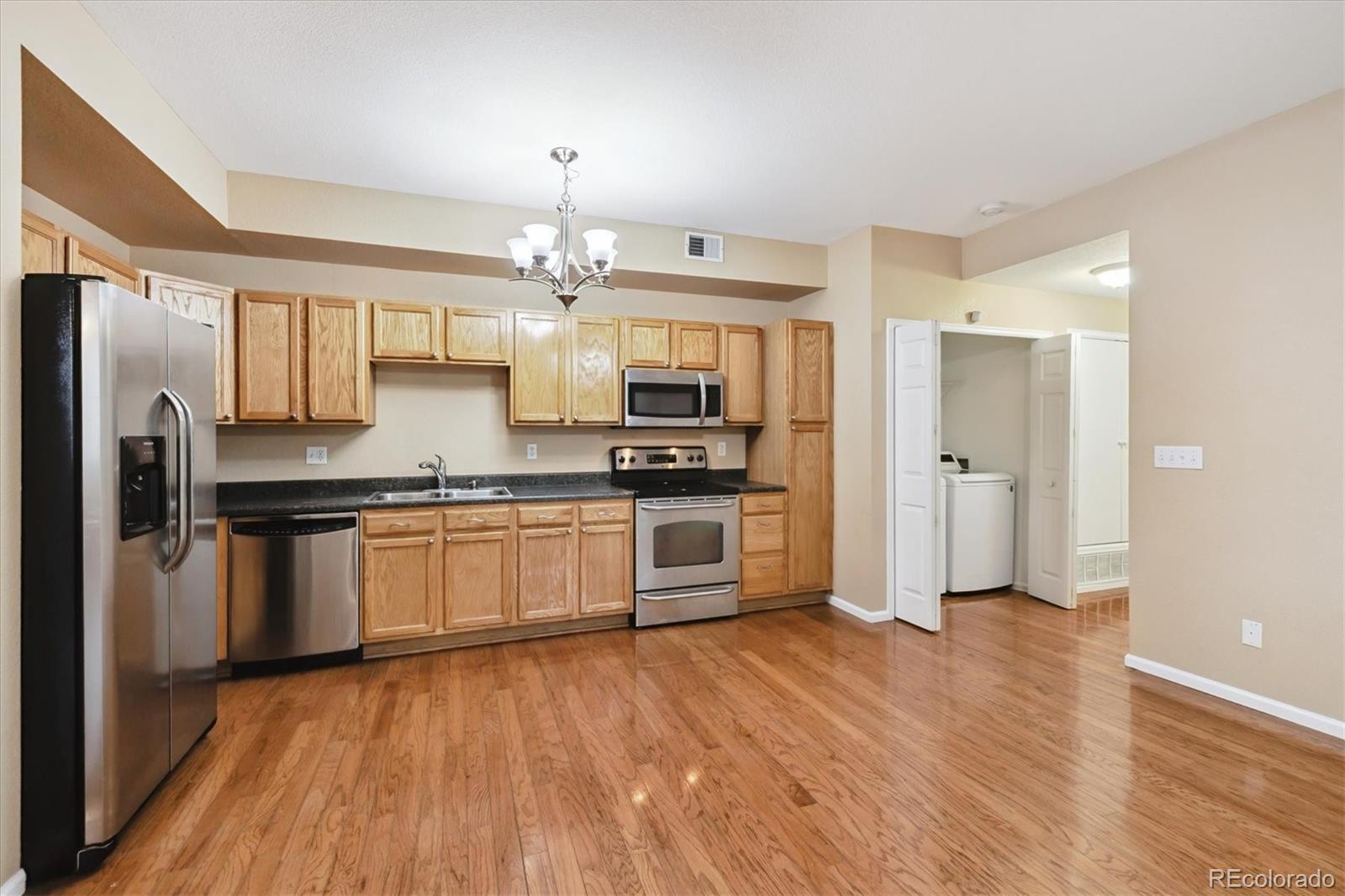 MLS Image #6 for 7111 s wenatchee way c,aurora, Colorado
