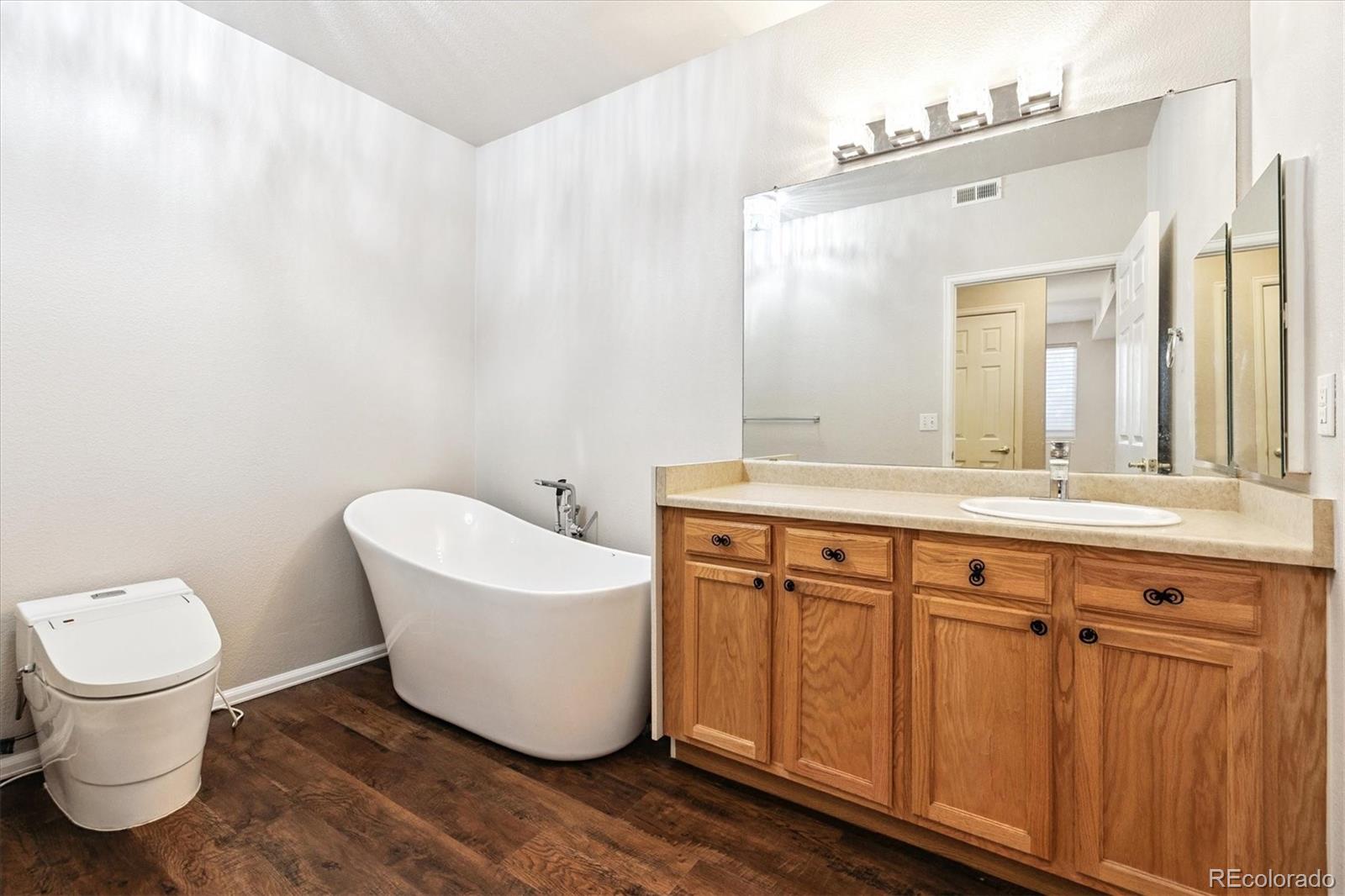 MLS Image #9 for 7111 s wenatchee way c,aurora, Colorado
