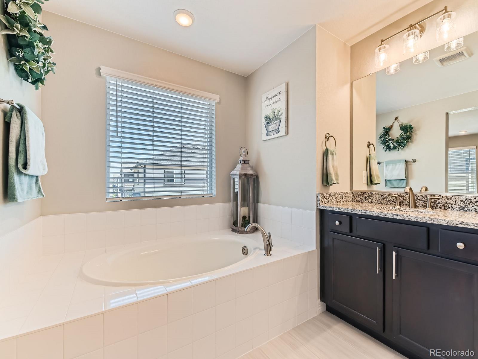 MLS Image #13 for 11902  norfolk court,commerce city, Colorado