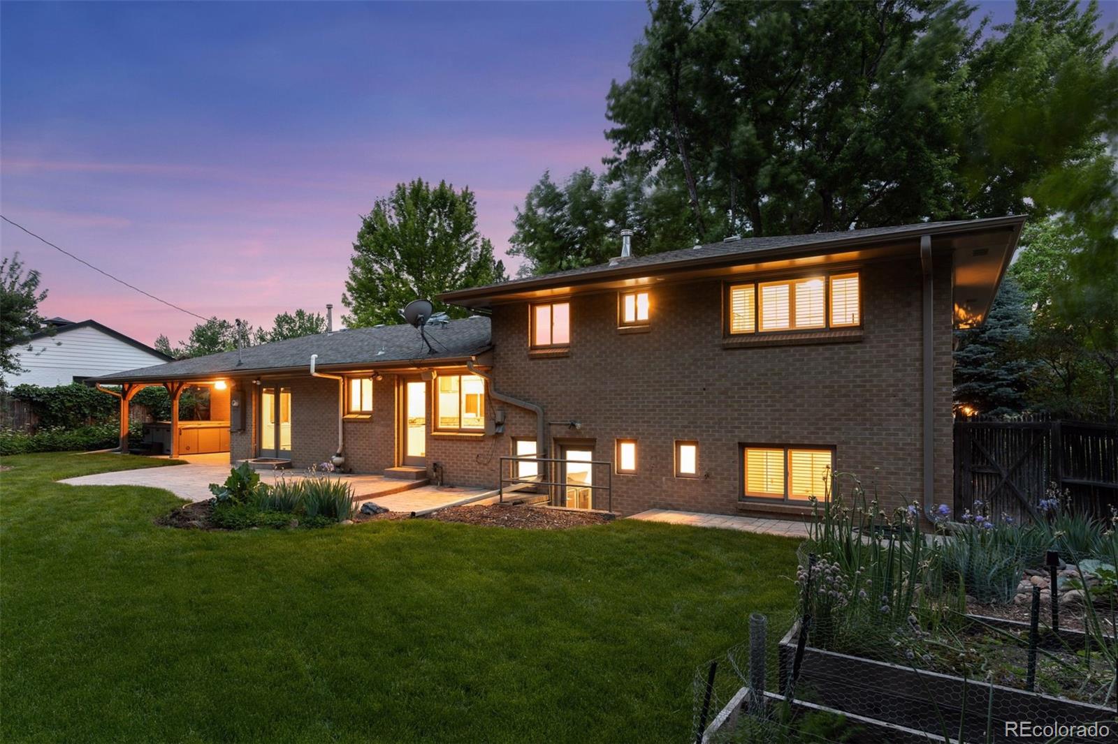MLS Image #49 for 3190 s detroit street,denver, Colorado