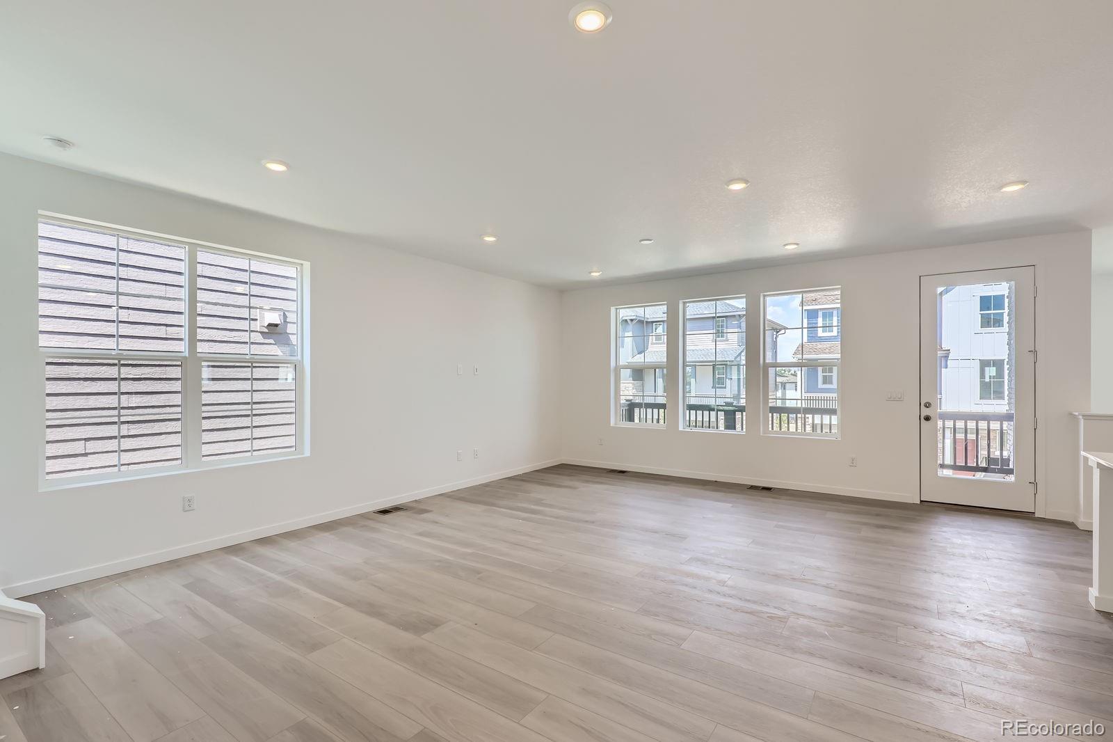 MLS Image #3 for 6747 e 149th avenue,thornton, Colorado