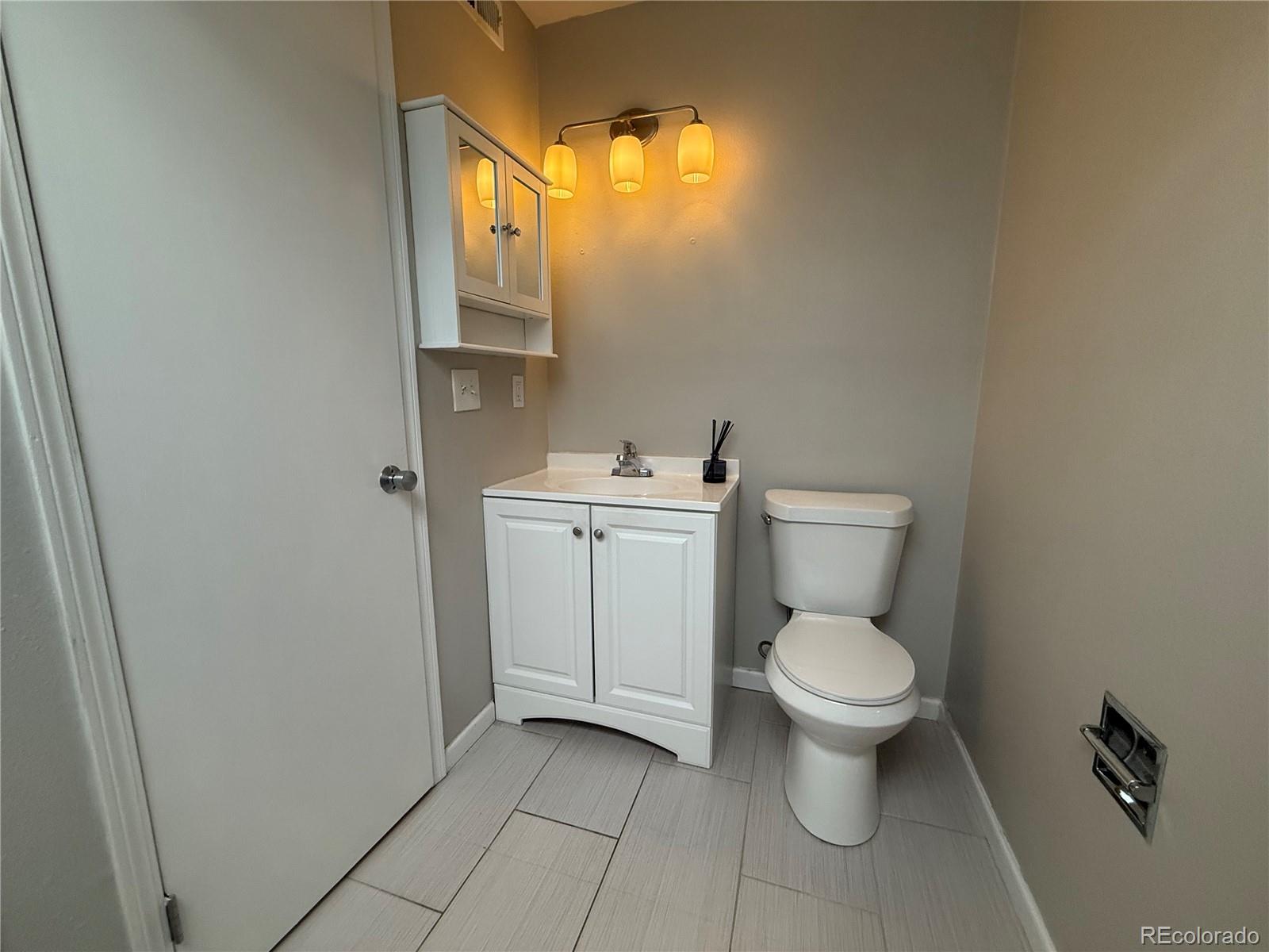 MLS Image #13 for 12478 w nevada place,lakewood, Colorado