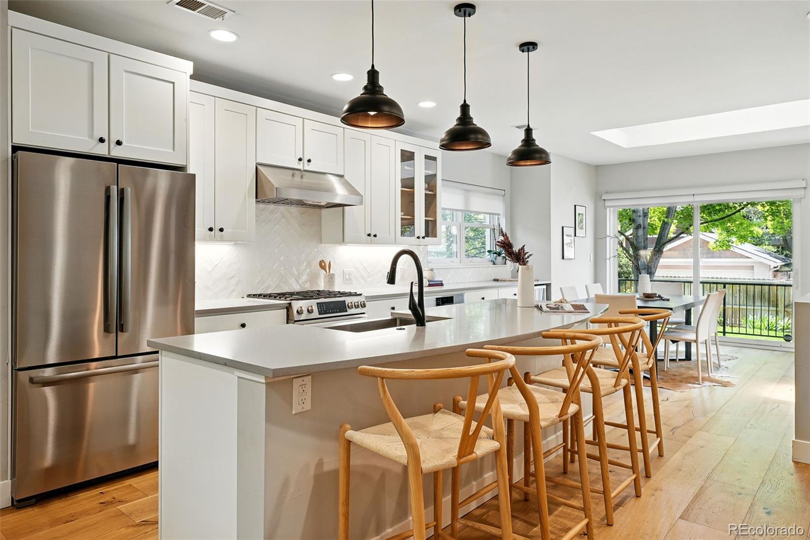 MLS Image #5 for 635  fillmore street,denver, Colorado