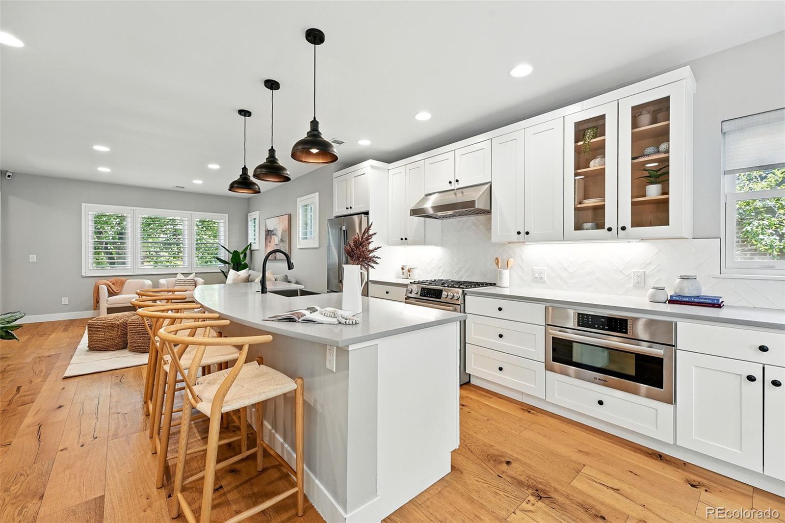 MLS Image #6 for 635  fillmore street,denver, Colorado