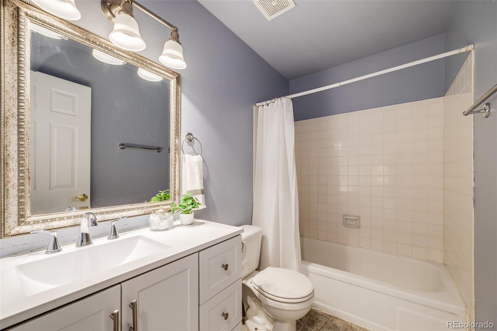 MLS Image #16 for 3870 s ouray way,aurora, Colorado