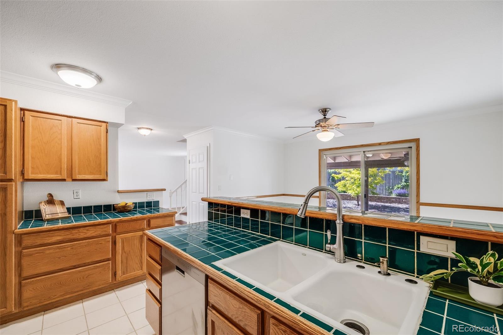 MLS Image #5 for 3870 s ouray way,aurora, Colorado