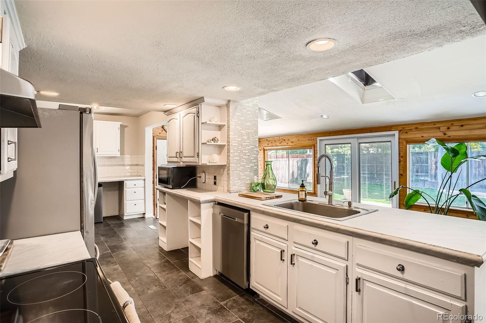 MLS Image #8 for 6494 w 85th avenue,arvada, Colorado