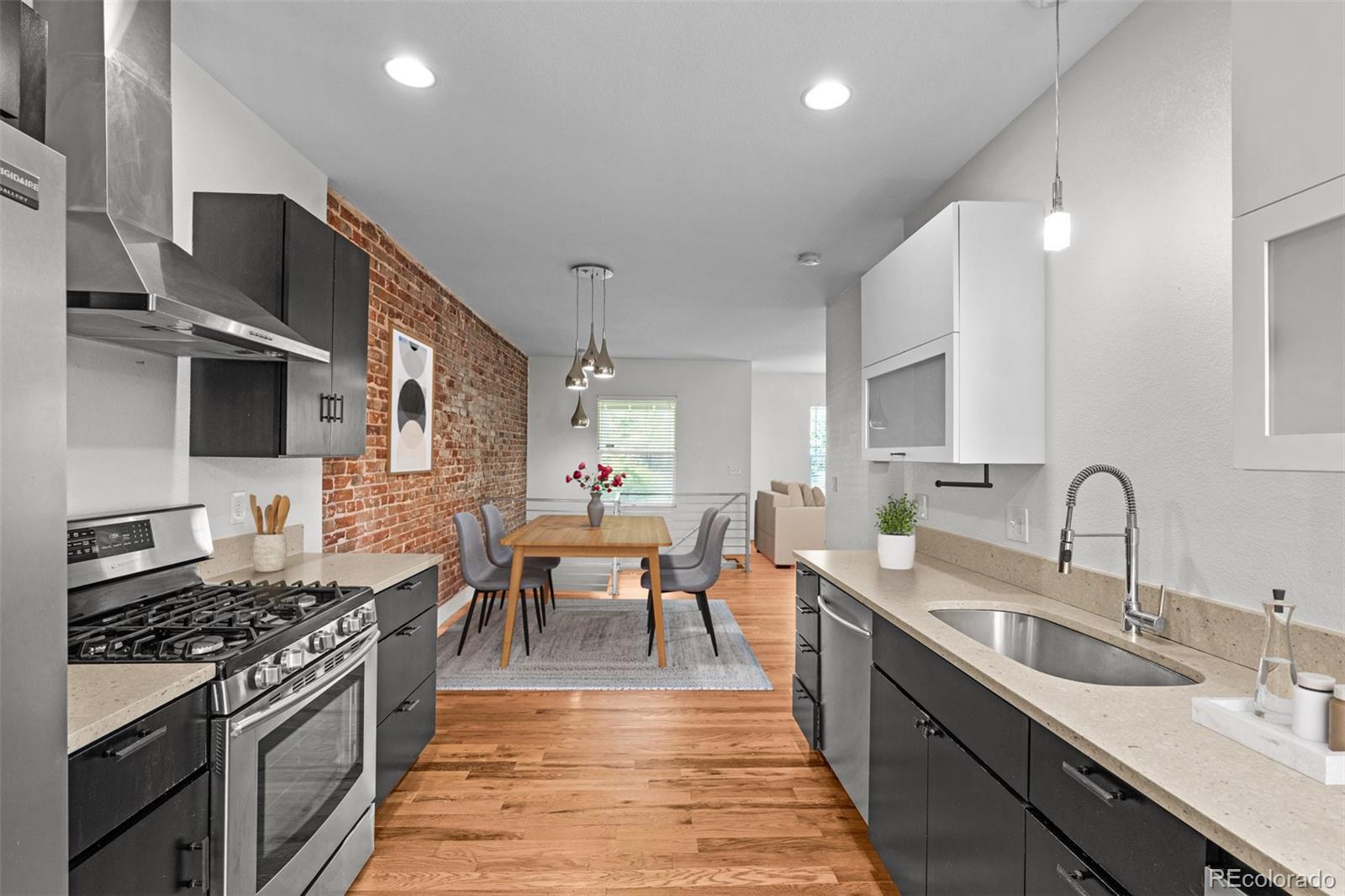MLS Image #19 for 1211 e 26th avenue,denver, Colorado