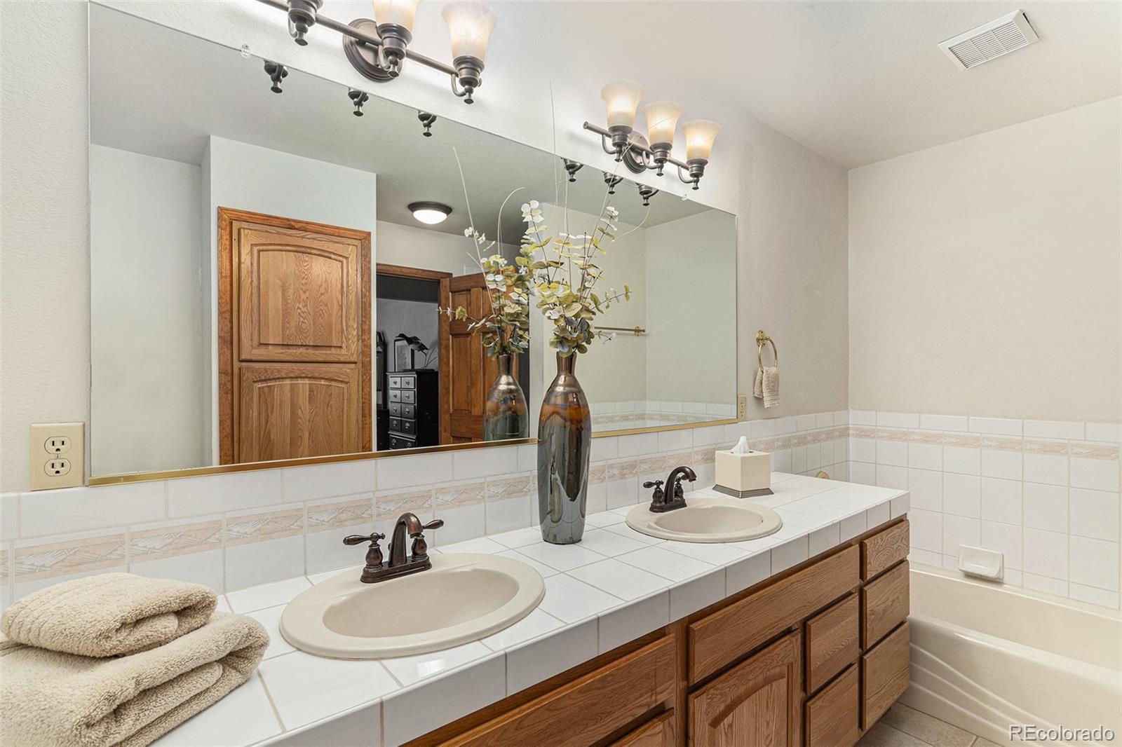 MLS Image #12 for 533  tenderfoot drive,larkspur, Colorado