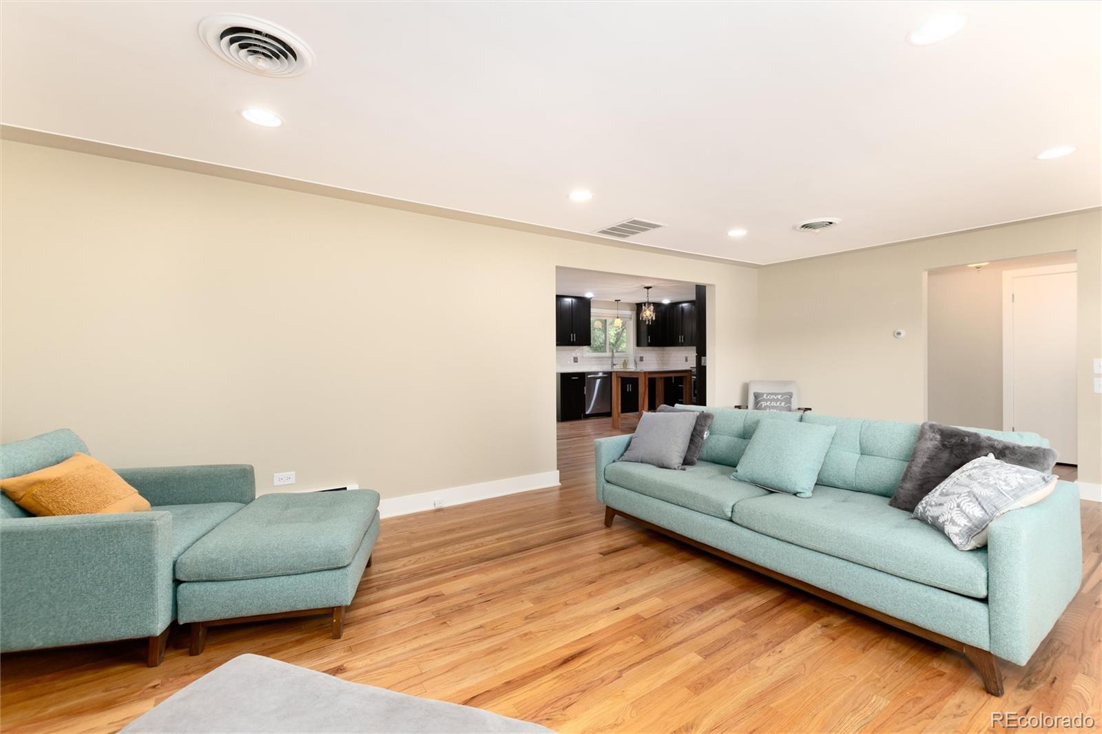 MLS Image #9 for 2934 s columbine street,denver, Colorado