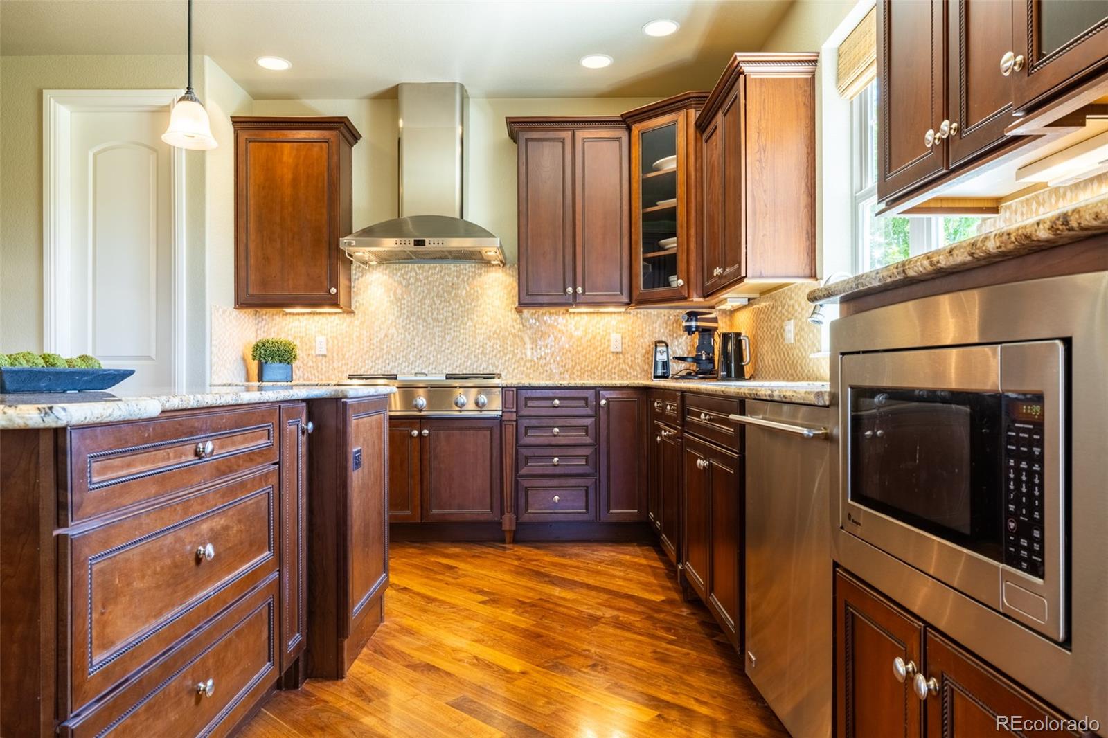 MLS Image #10 for 27565 e nova place,aurora, Colorado