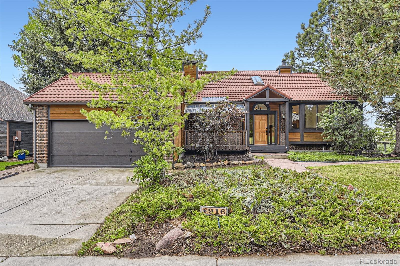 MLS Image #1 for 916 w alder street,louisville, Colorado