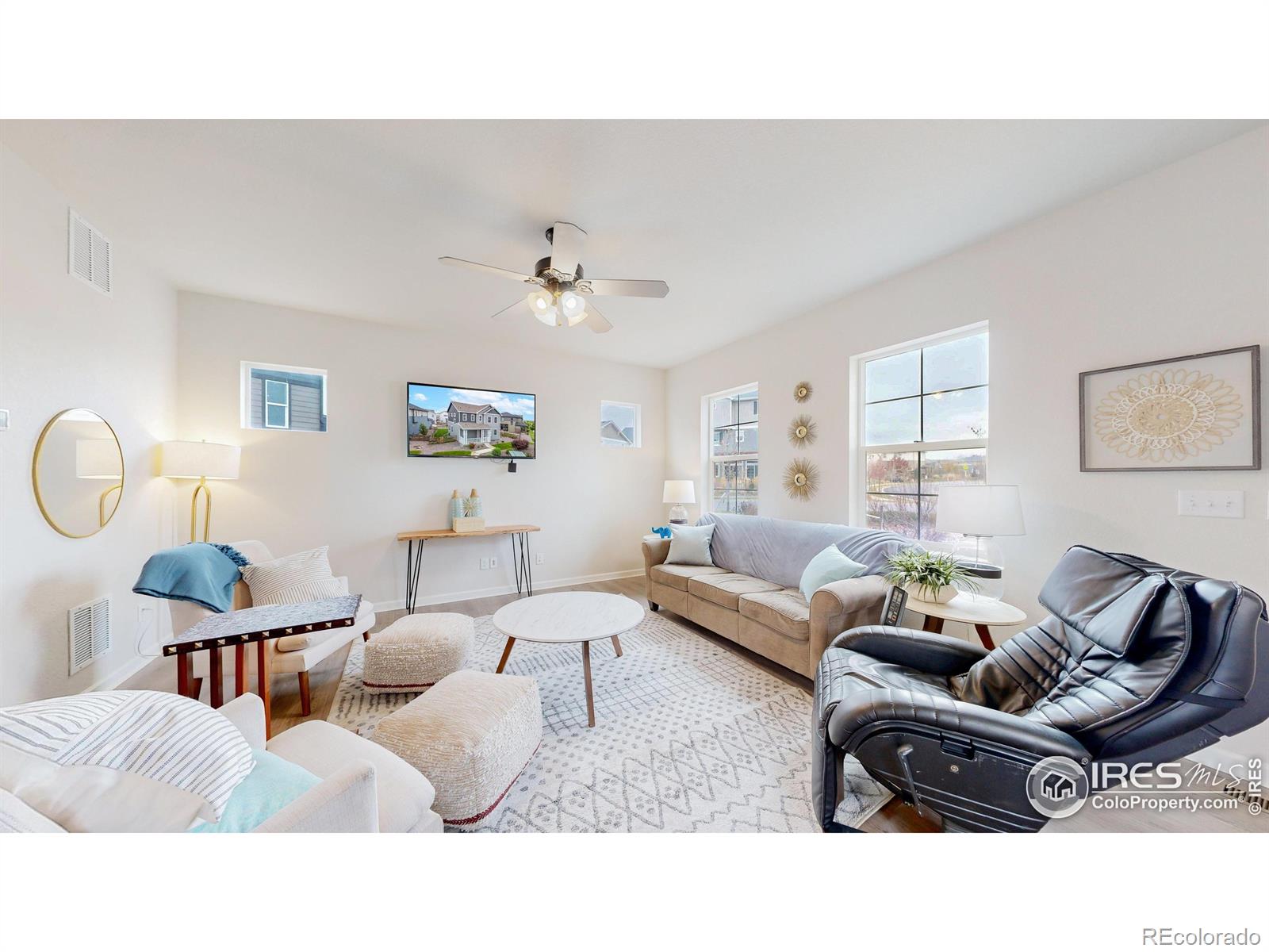 MLS Image #3 for 10604  reunion parkway,commerce city, Colorado