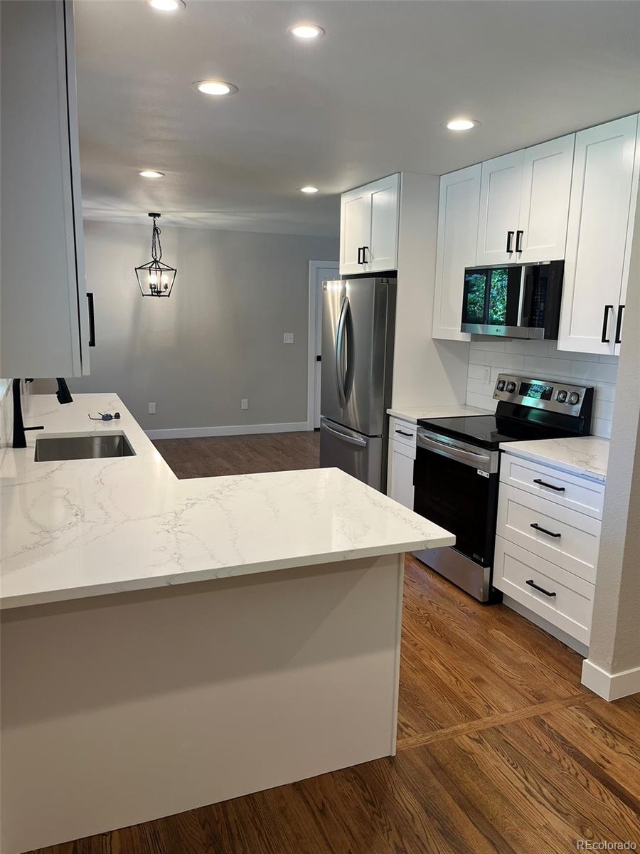 MLS Image #3 for 2836 s fenton street,denver, Colorado