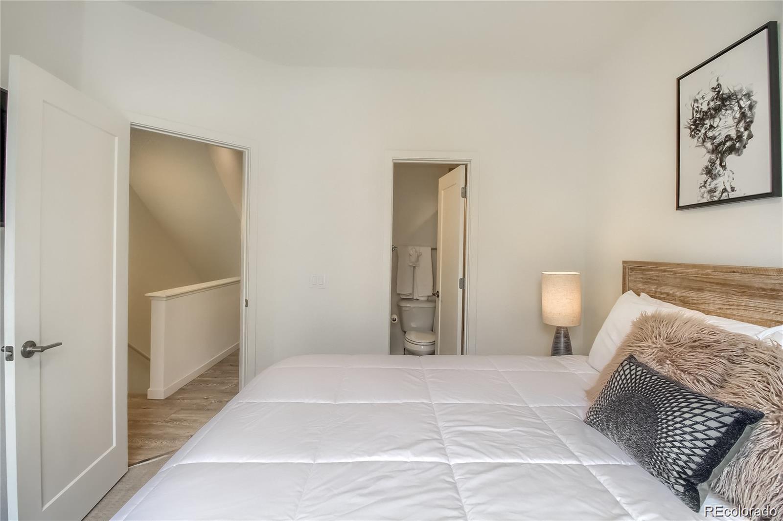 MLS Image #13 for 856  kalamath street,denver, Colorado
