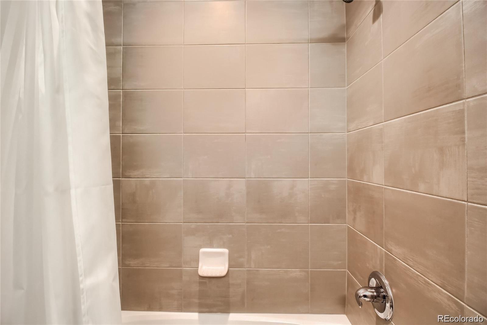 MLS Image #18 for 856  kalamath street,denver, Colorado