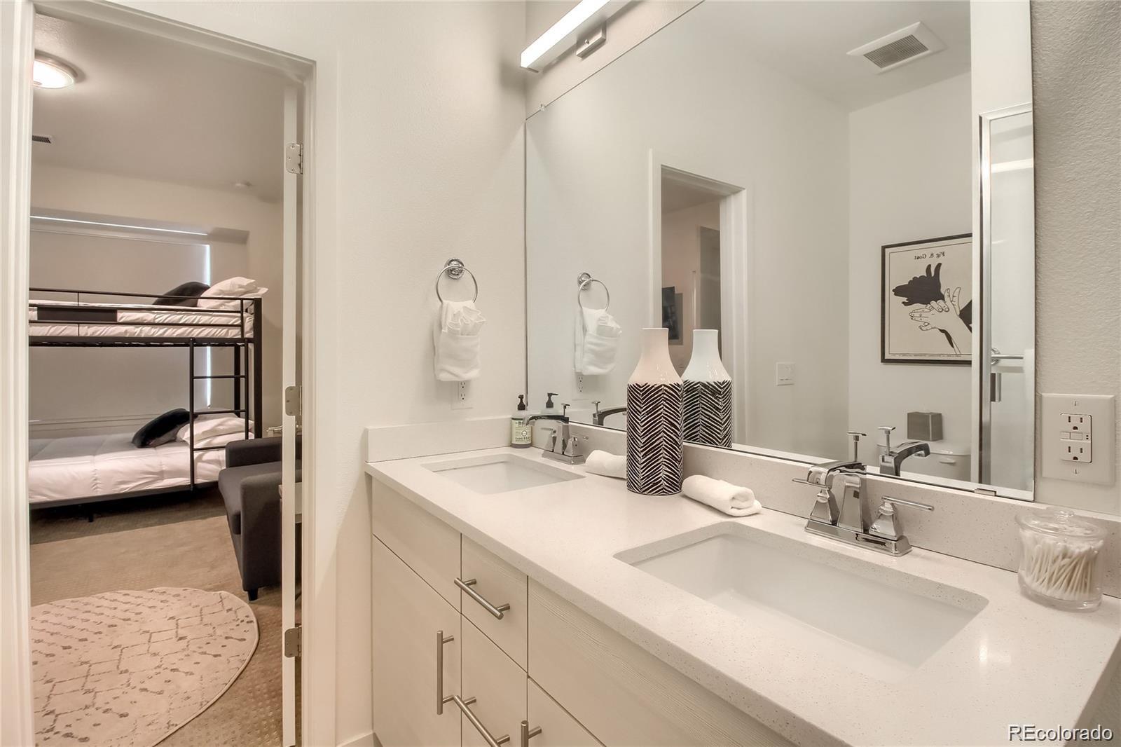 MLS Image #25 for 856  kalamath street,denver, Colorado