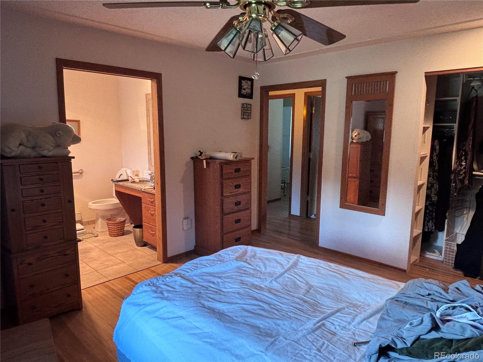 MLS Image #12 for 3910 e orchard road,centennial, Colorado