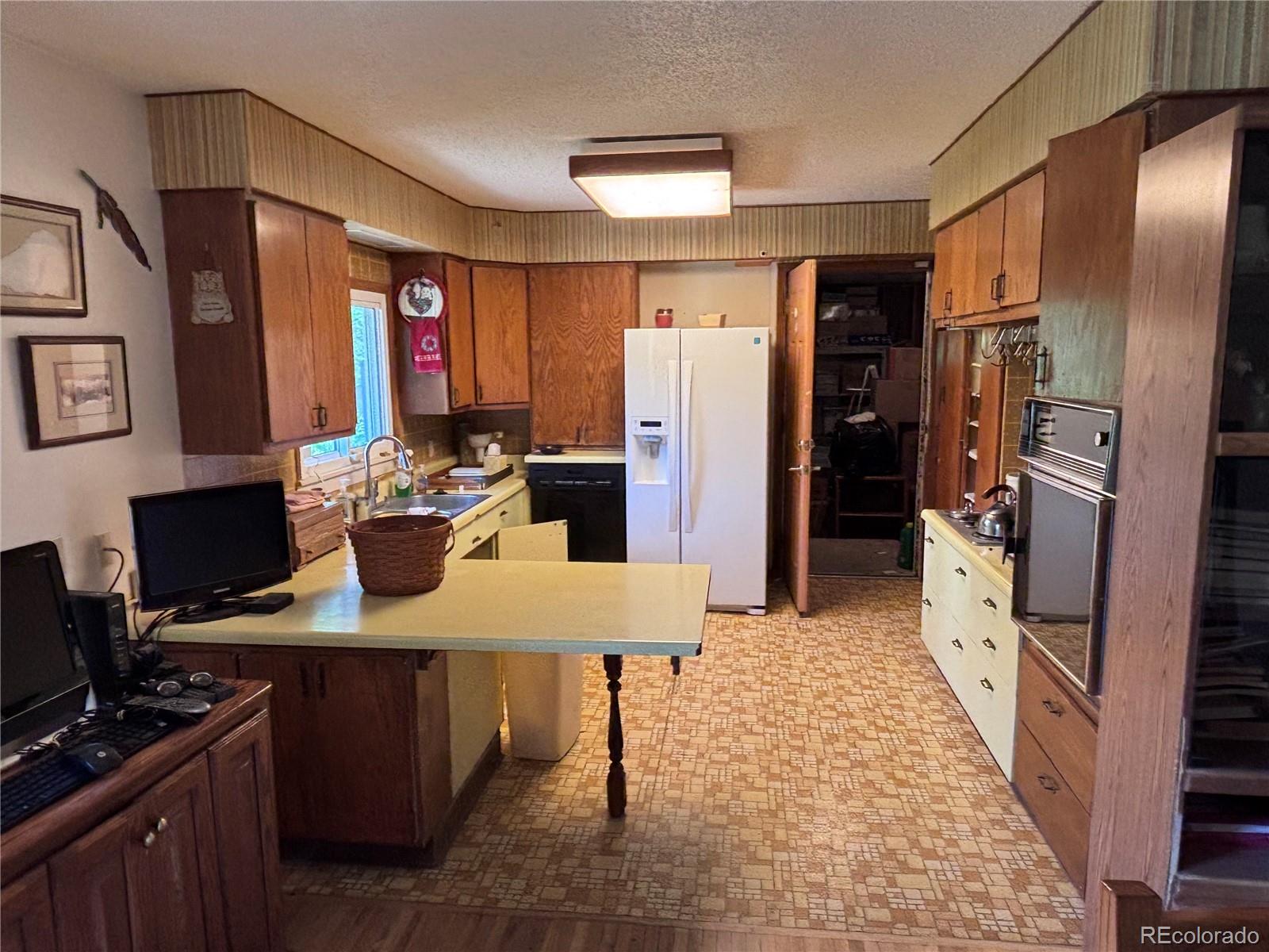 MLS Image #6 for 3910 e orchard road,centennial, Colorado