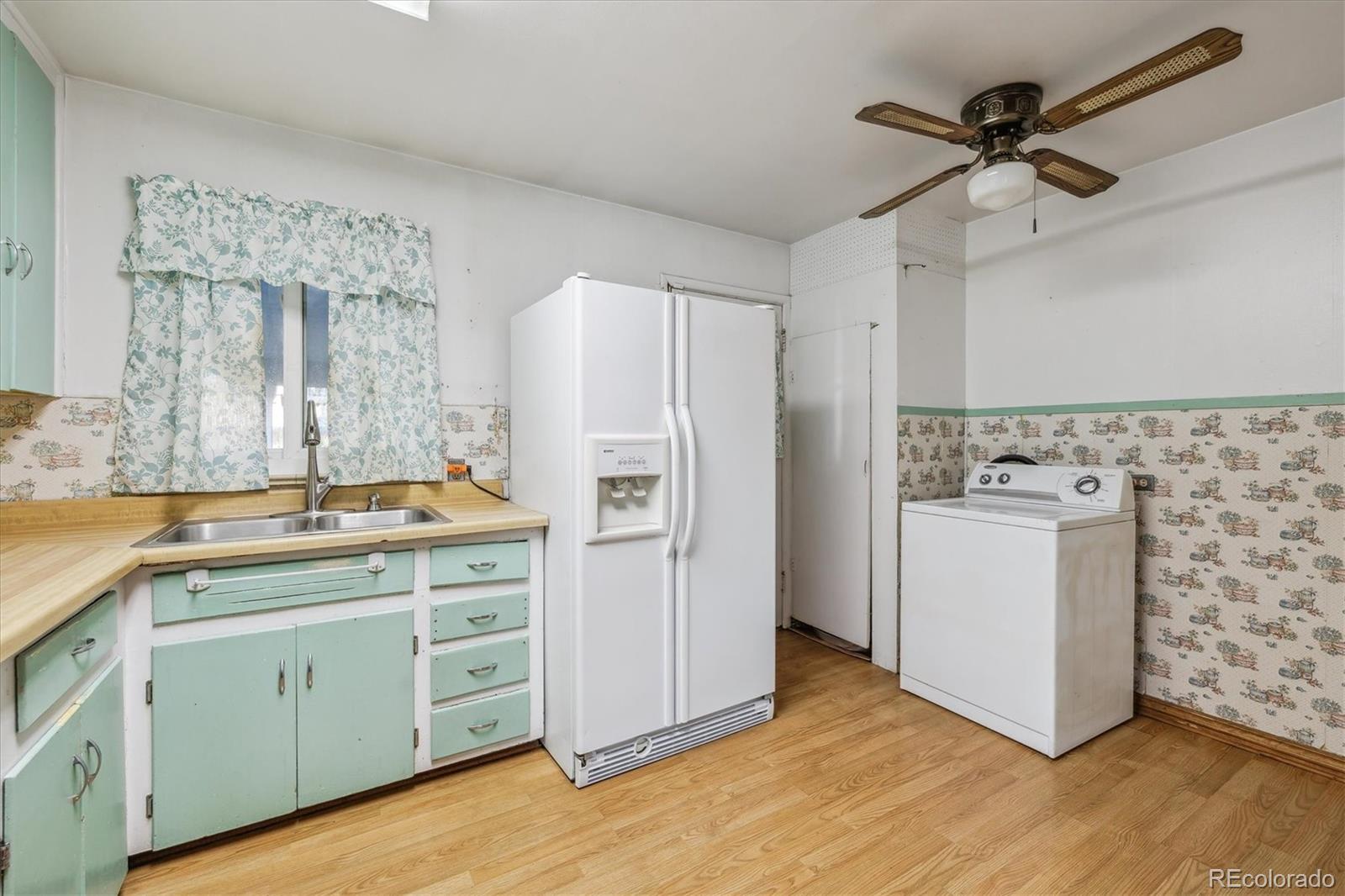 MLS Image #17 for 2105 s irving street,denver, Colorado