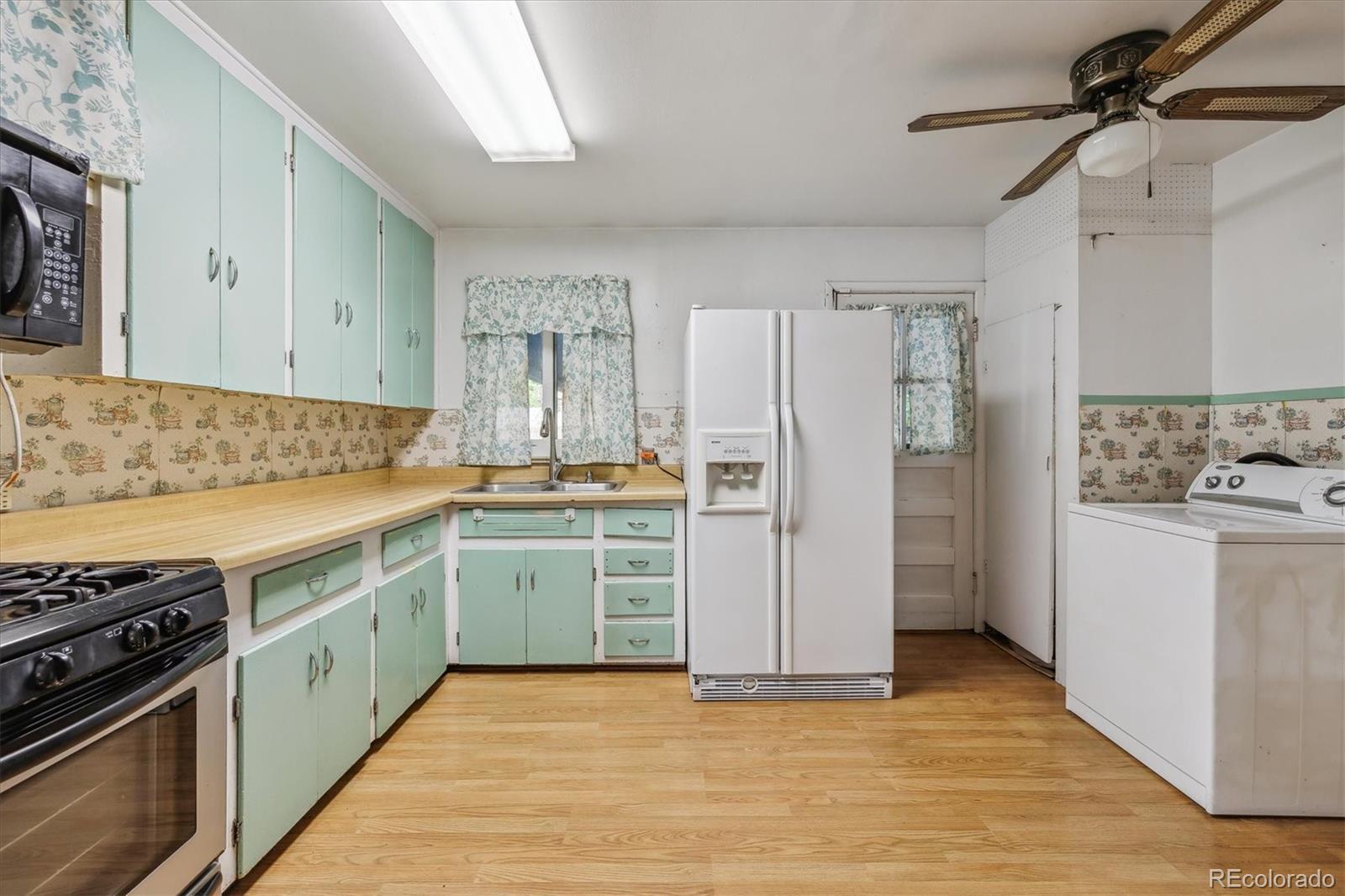 MLS Image #20 for 2105 s irving street,denver, Colorado