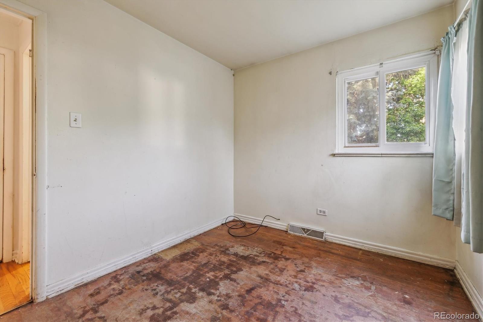 MLS Image #24 for 2105 s irving street,denver, Colorado