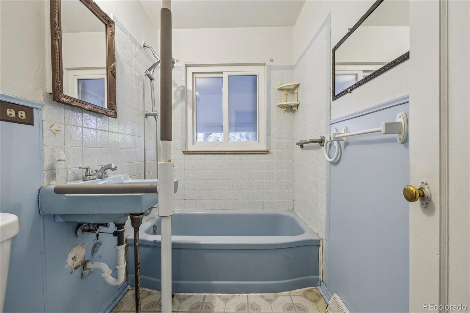 MLS Image #26 for 2105 s irving street,denver, Colorado