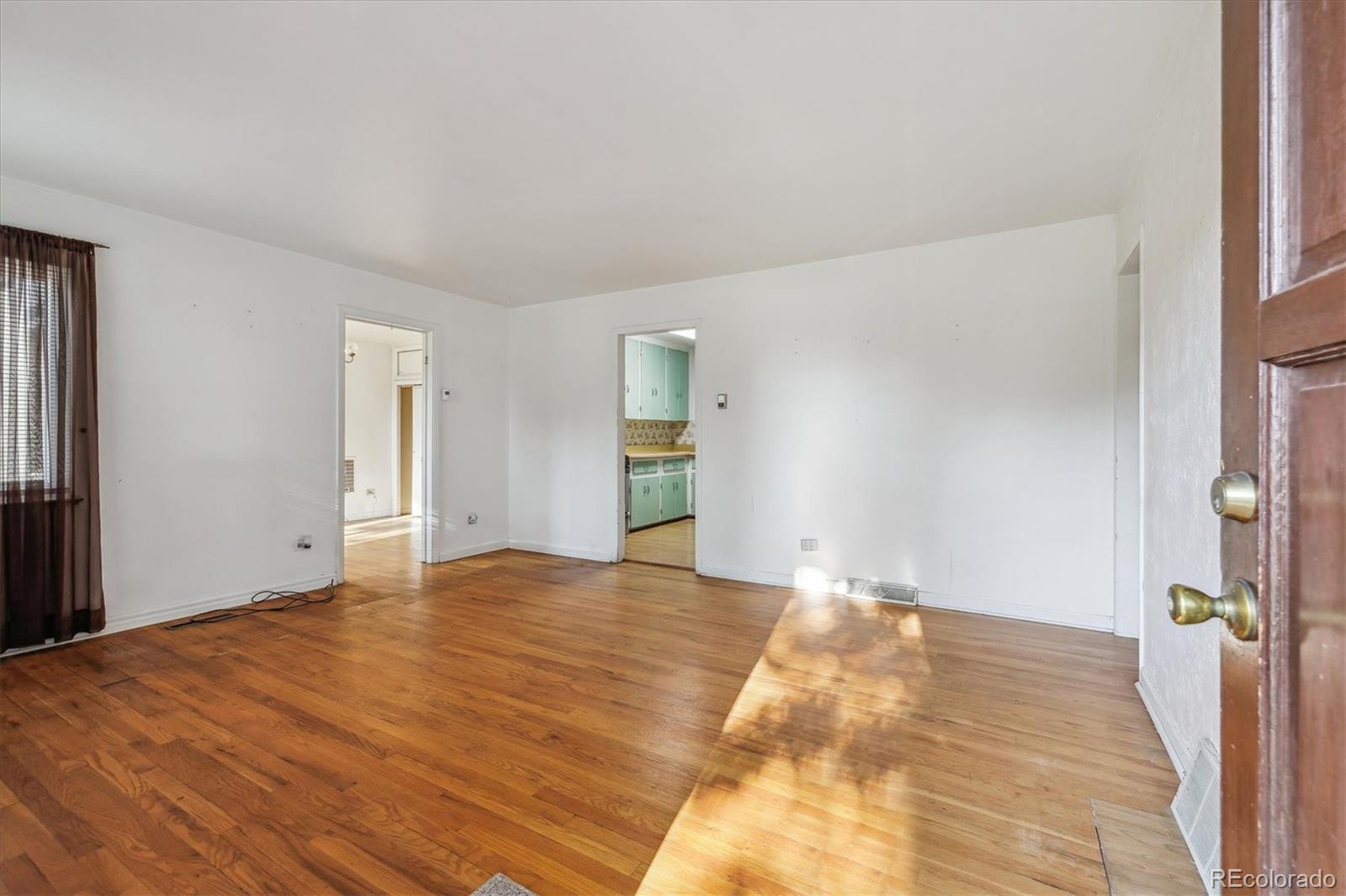 MLS Image #9 for 2105 s irving street,denver, Colorado