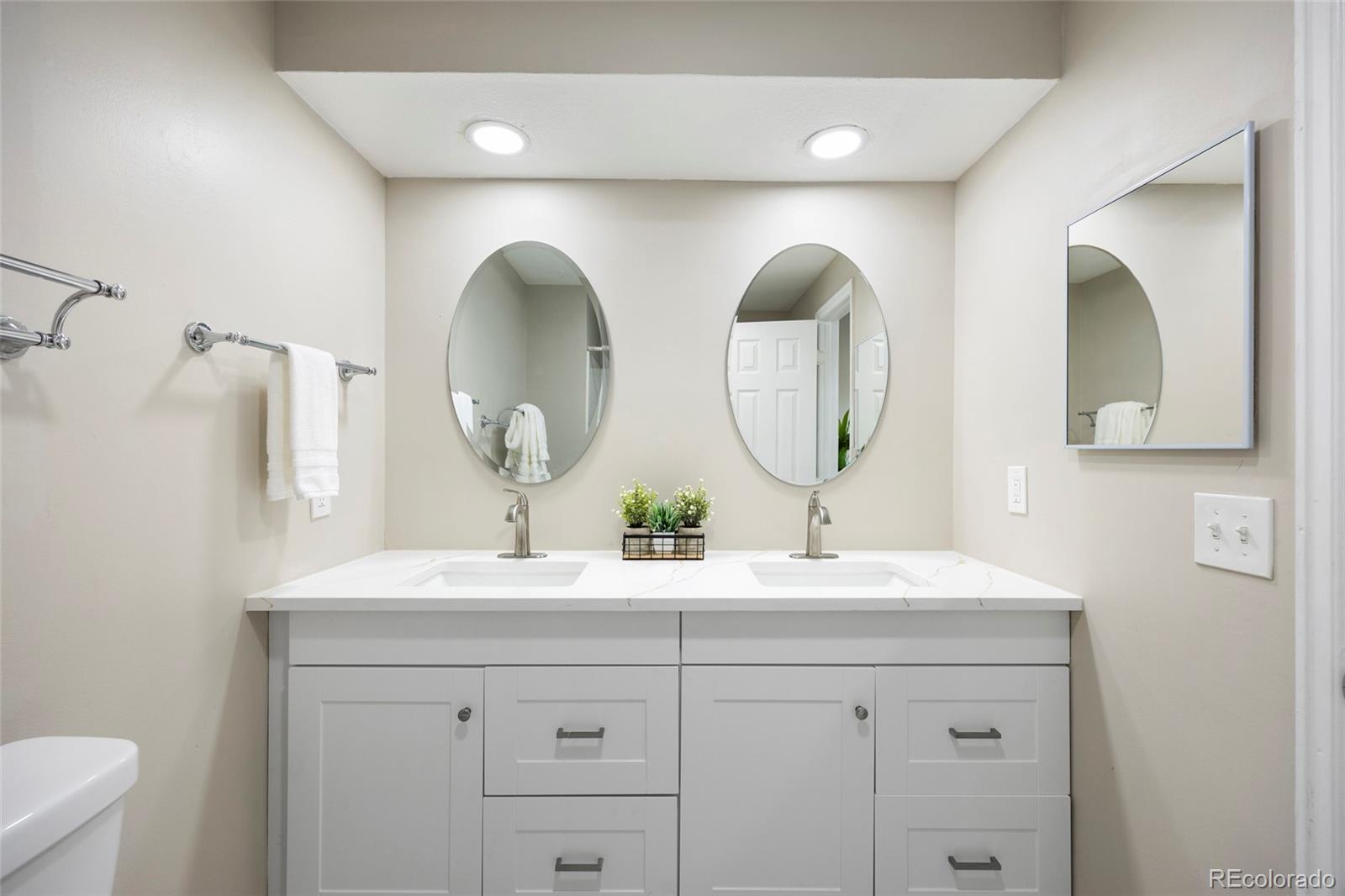MLS Image #16 for 2856 s kenton court,aurora, Colorado