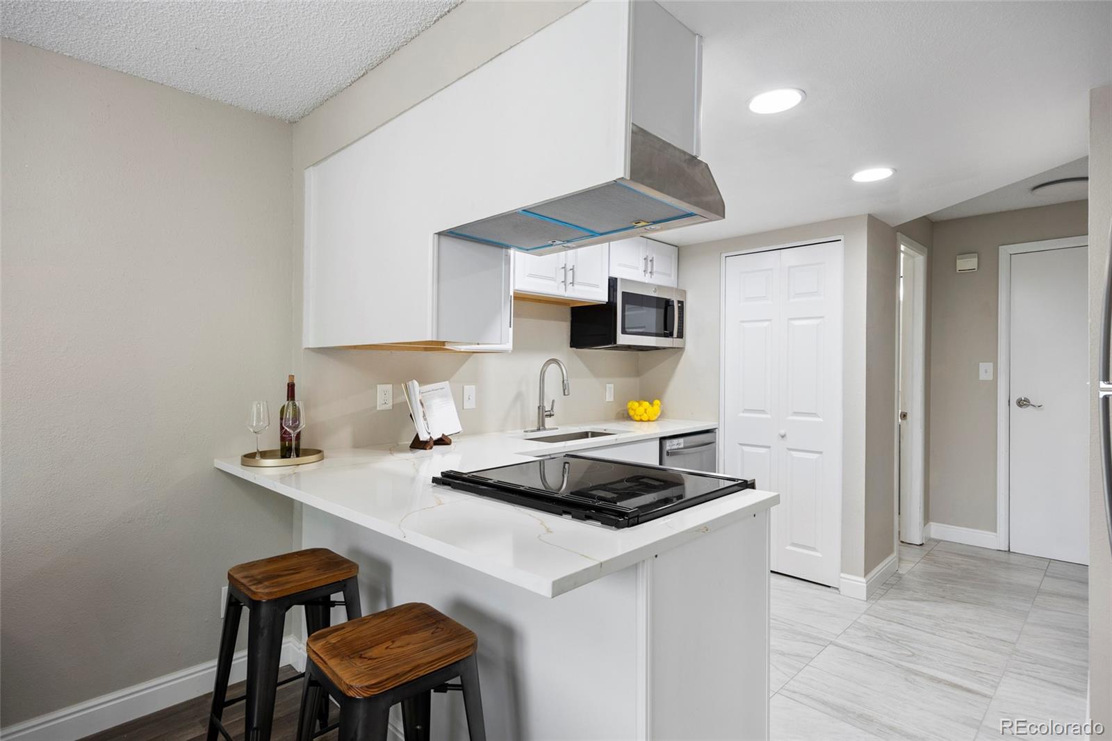 MLS Image #9 for 2856 s kenton court,aurora, Colorado