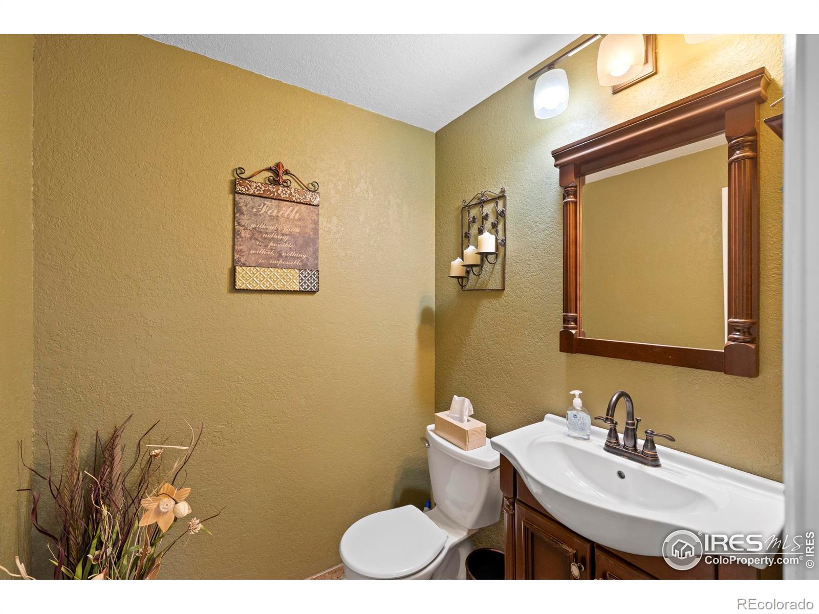 MLS Image #13 for 2232 s yampa court,aurora, Colorado