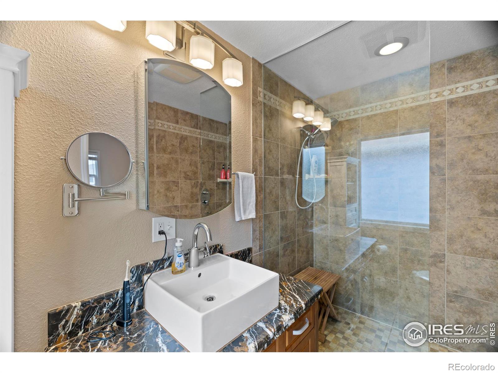 MLS Image #18 for 2232 s yampa court,aurora, Colorado