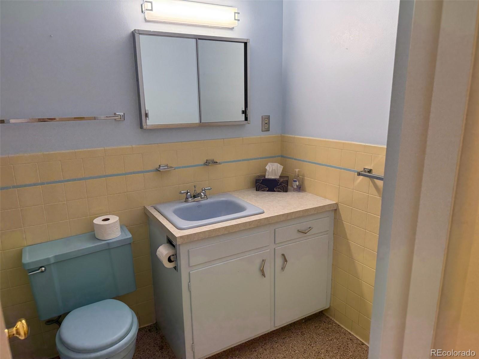 MLS Image #14 for 707 w briarwood avenue,littleton, Colorado
