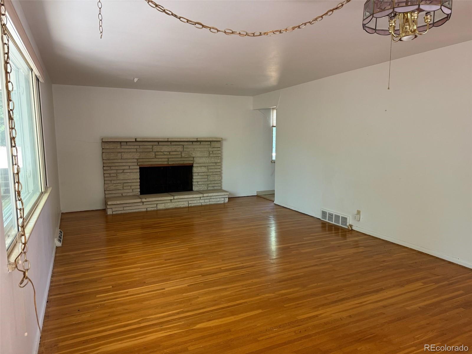 MLS Image #4 for 707 w briarwood avenue,littleton, Colorado