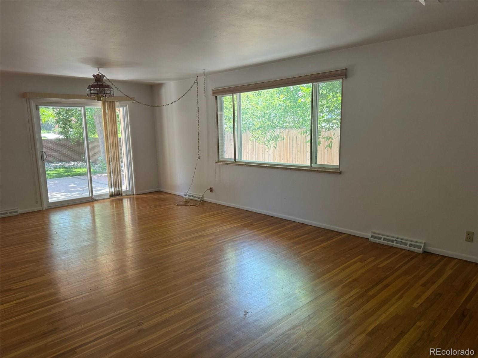 MLS Image #5 for 707 w briarwood avenue,littleton, Colorado