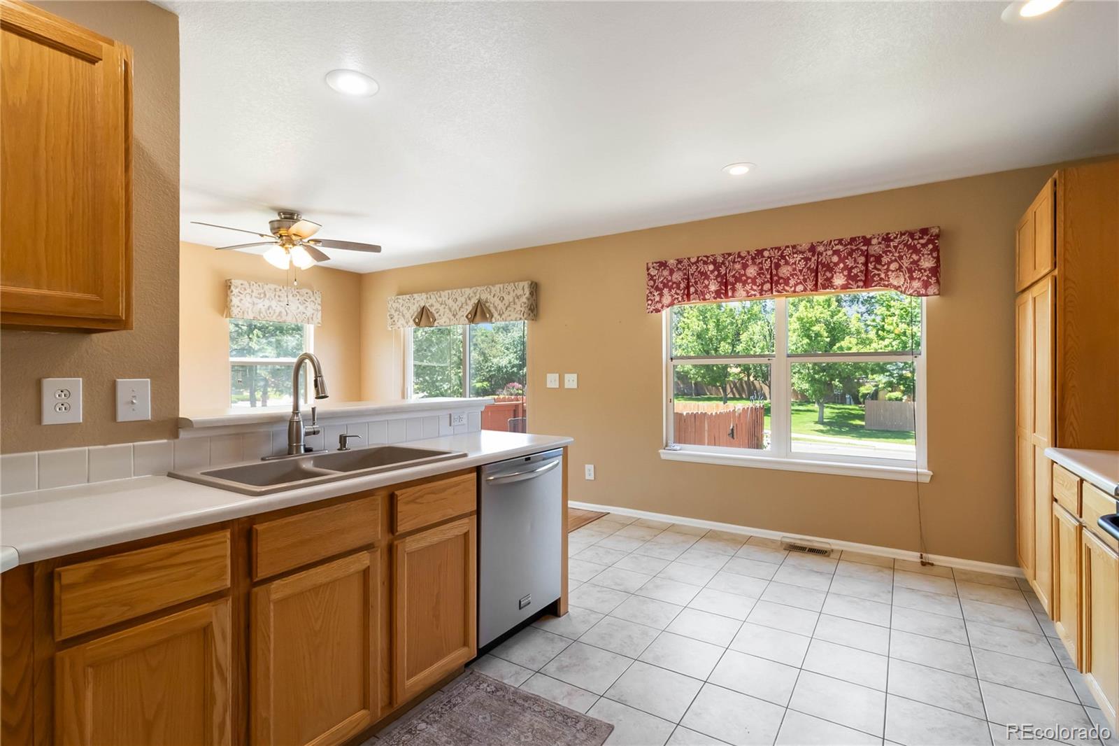 MLS Image #11 for 16141 w 64th way,arvada, Colorado