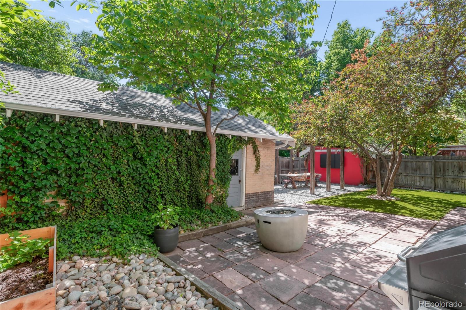 MLS Image #33 for 650  saint paul street,denver, Colorado