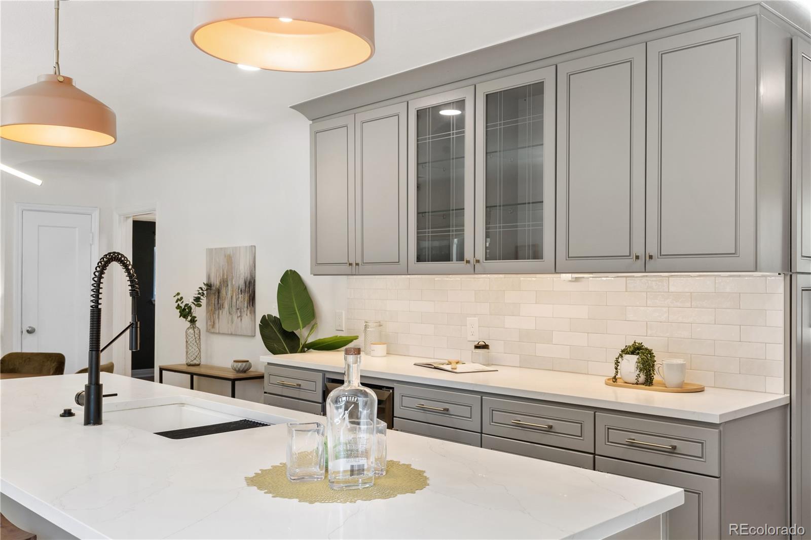 MLS Image #12 for 1380  magnolia street,denver, Colorado
