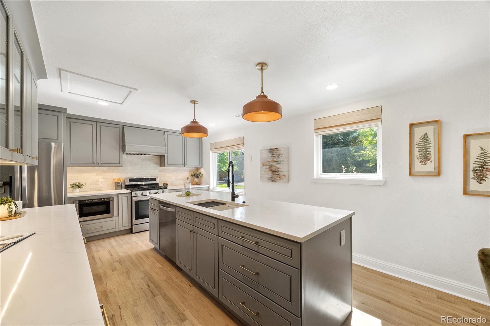MLS Image #14 for 1380  magnolia street,denver, Colorado