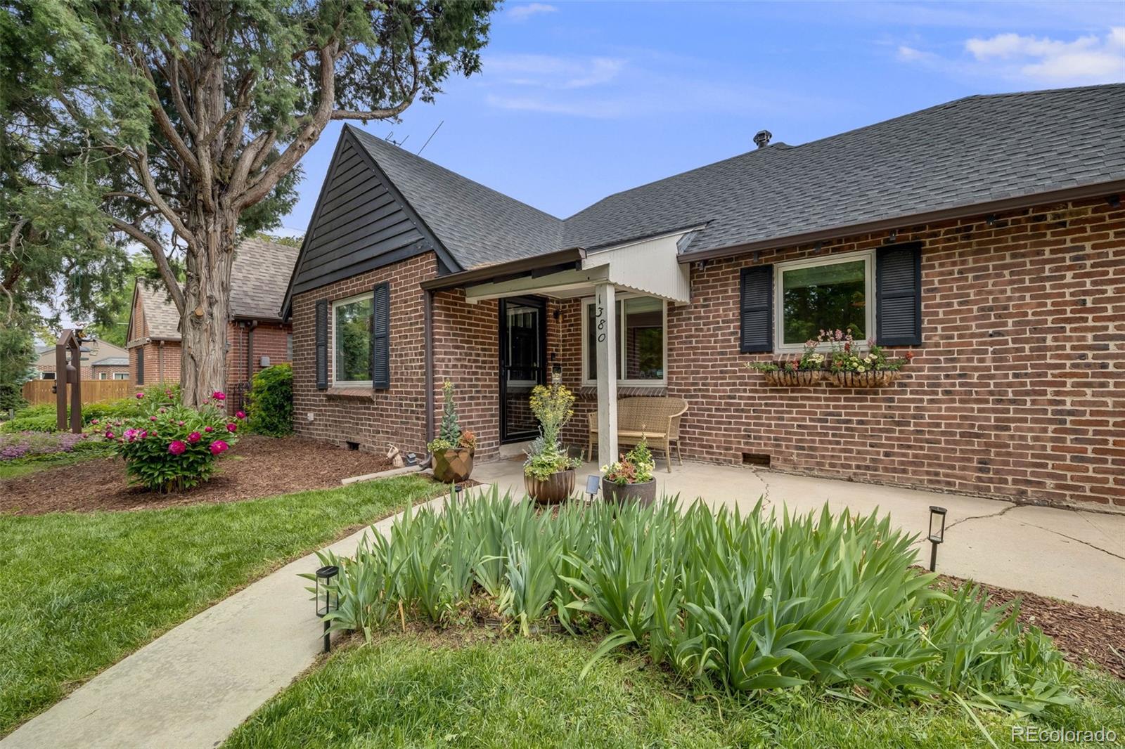 MLS Image #2 for 1380  magnolia street,denver, Colorado