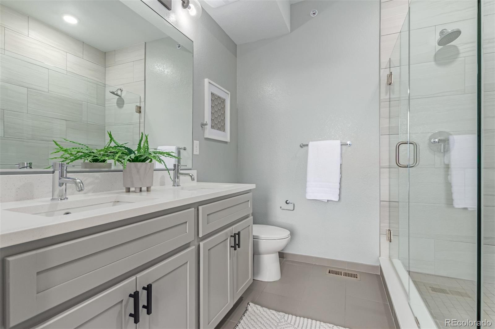 MLS Image #19 for 2436  welton street,denver, Colorado