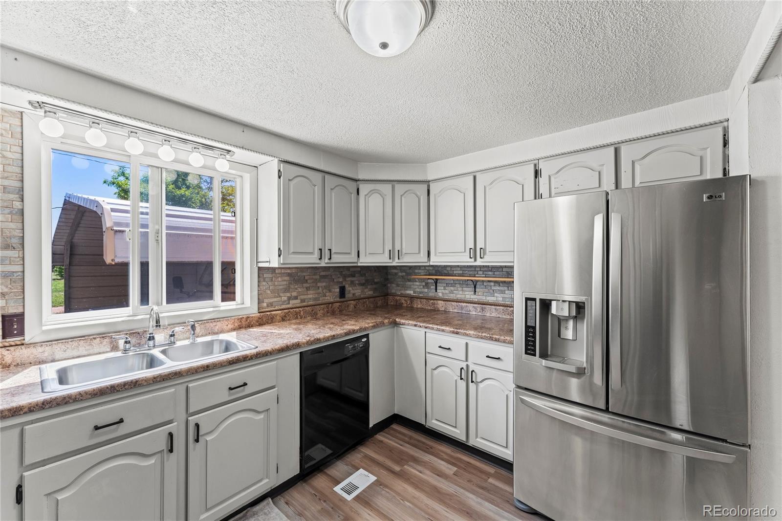 MLS Image #13 for 1367  18th street,penrose, Colorado