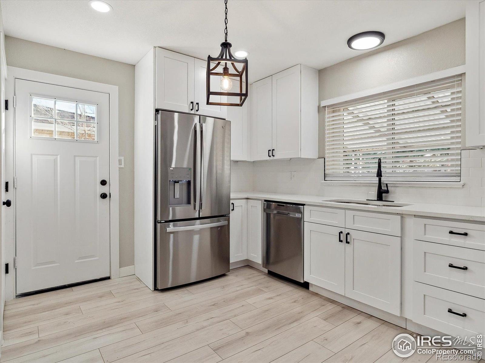 MLS Image #5 for 1475 s eaton street,lakewood, Colorado
