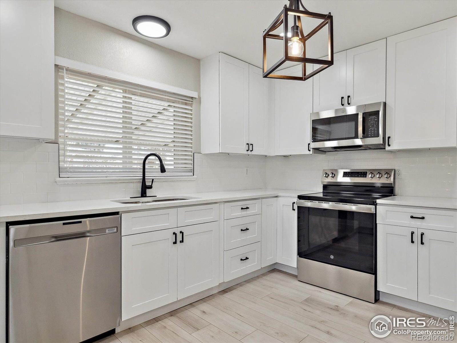 MLS Image #6 for 1475 s eaton street,lakewood, Colorado