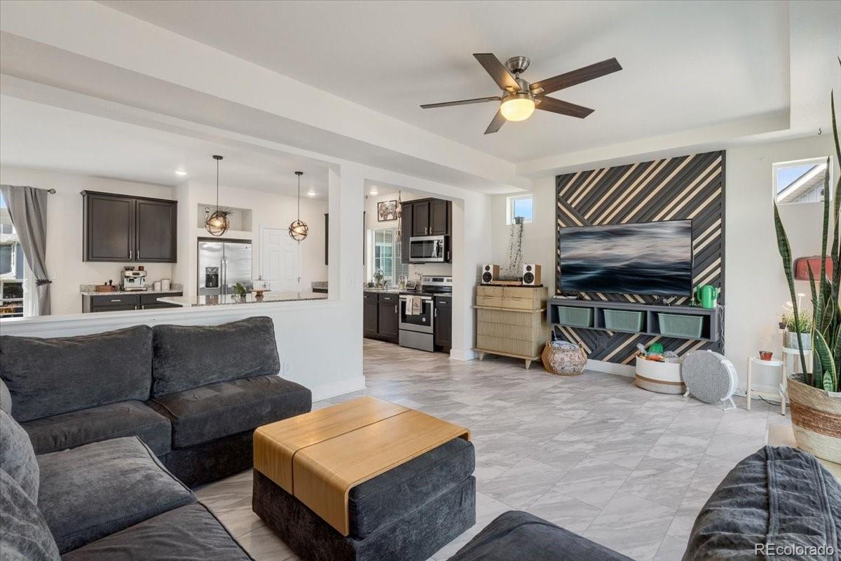 MLS Image #13 for 239 s old hammer street,aurora, Colorado