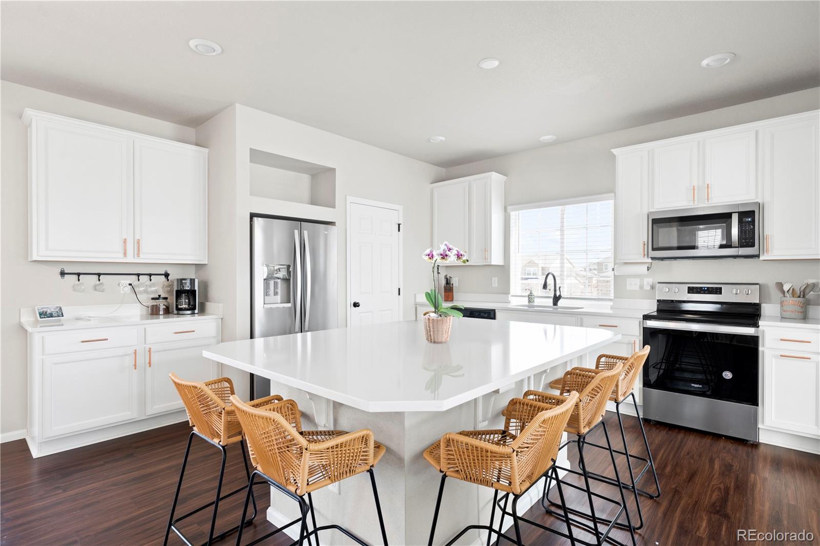 MLS Image #2 for 21925 e 44th place,aurora, Colorado