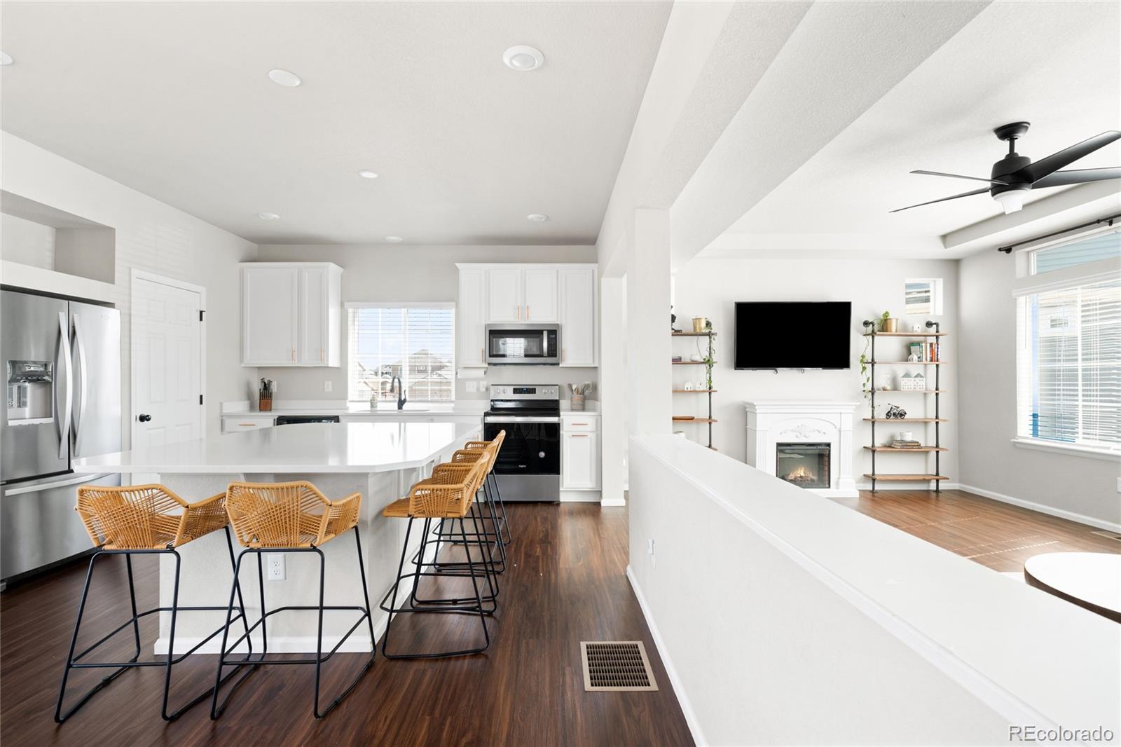 MLS Image #5 for 21925 e 44th place,aurora, Colorado