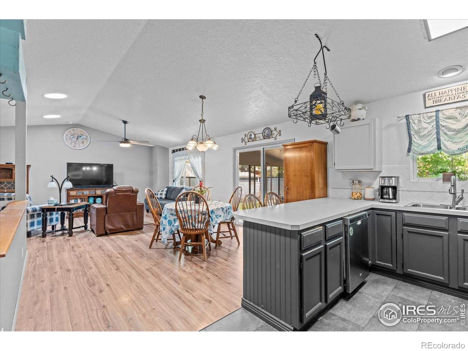 MLS Image #10 for 110  50th avenue,greeley, Colorado