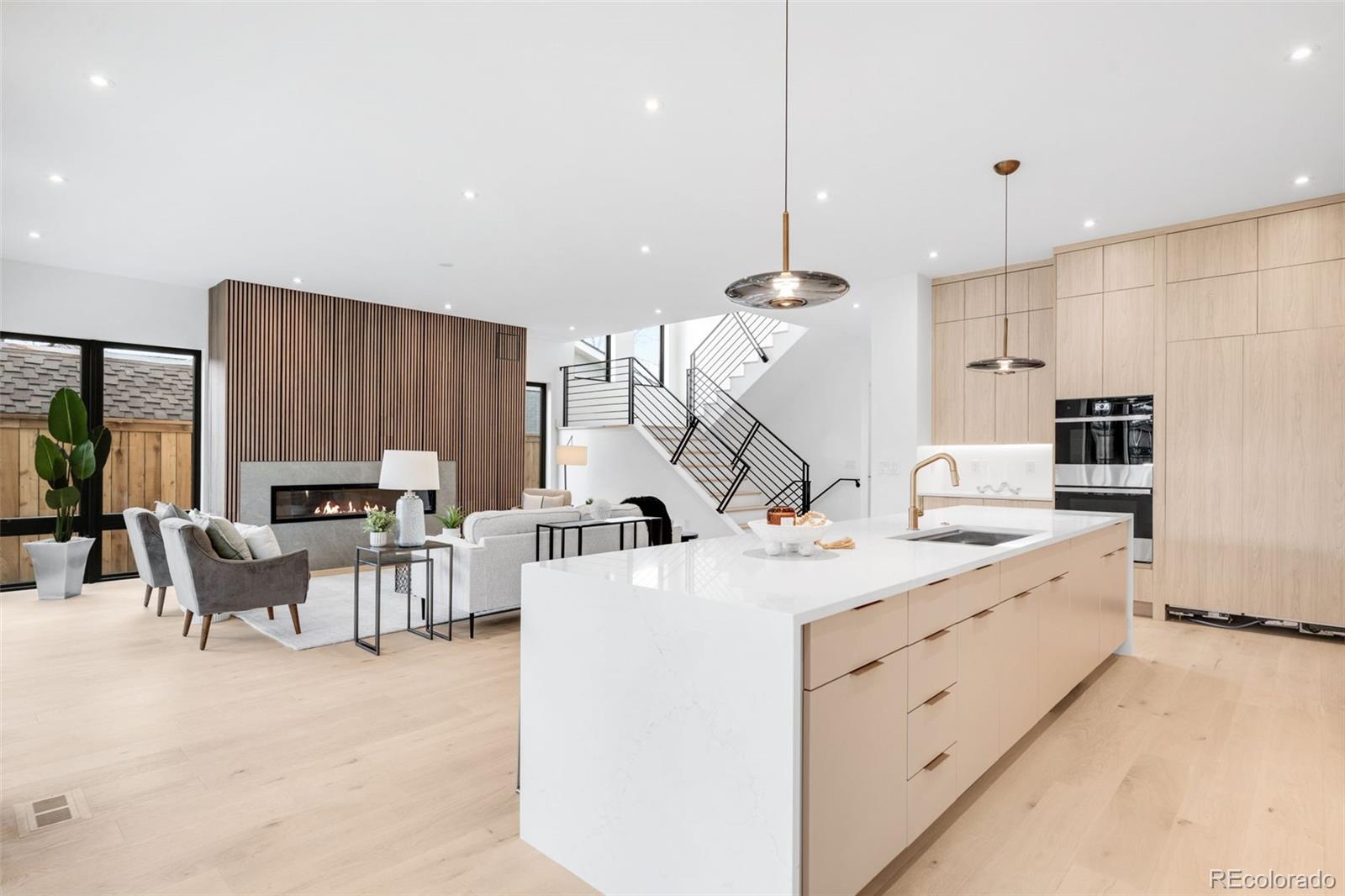 MLS Image #5 for 3410 s bellaire street,denver, Colorado